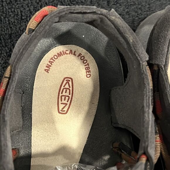 🔥 KEEN Uneek Paracord Woven Slip-On Sandals Red/Gray/Brown Sz 11.5 - PERFECT - Picture 6 of 12